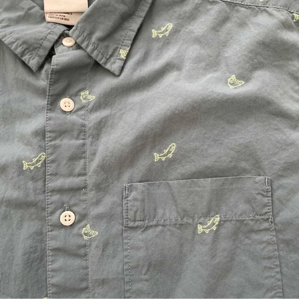 The North Face Shirt Mens Large Blue Short Sleeve Outdoor Fish All Over Print